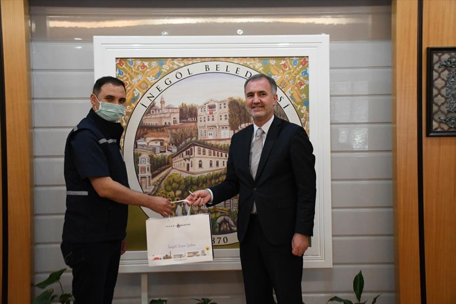 Fikirleriyle İnegöl’e Katkı Sağlayan Vatandaşlar Onure Edildi